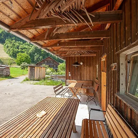 Alps Hoamat Ferienchalet 別荘 メラウ