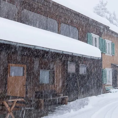 Alps Hoamat Ferienchalet メラウ
